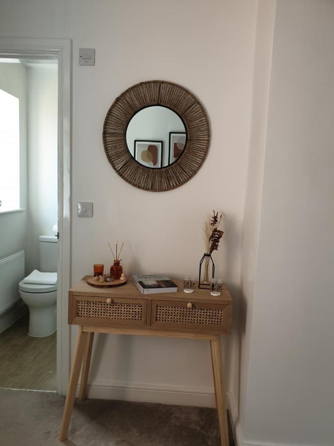 Cheerful 1 Private Room-Ensuite With Free Parking Silverdale  Экстерьер фото